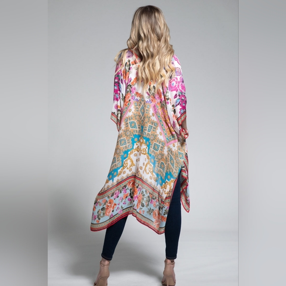 Italian Baroque & Floral Print Kimono w/ Fuchsia & Light Purple Tones - Picture 7 of 7